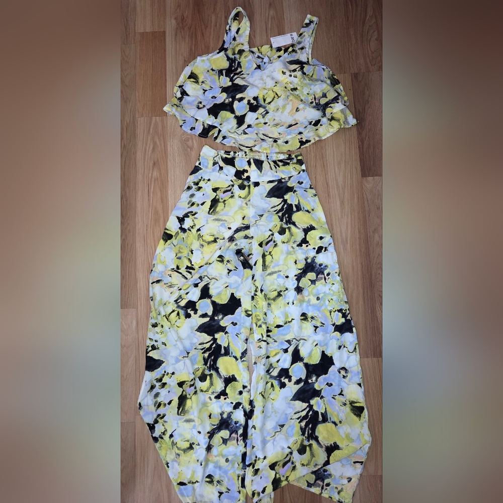 Bar III Yellow and Black Floral Set Size S